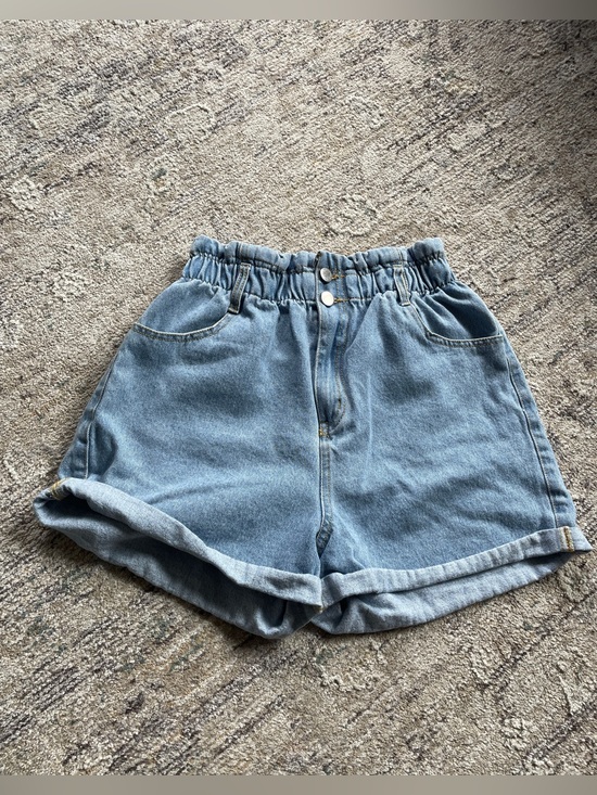 Love Tree Pants - High-Waist Light Blue Denim Shorts with Elastic Waist